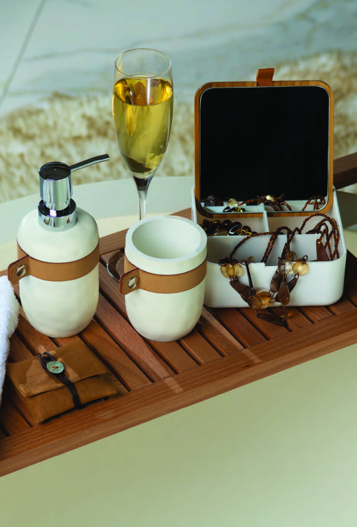 ADHESIVO BONITA FANTASIAS R-23C/17 Negro Barroco 20m